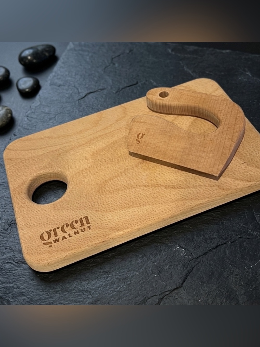 Wooden Cheese Board & Slicing Knife – Green Walnut